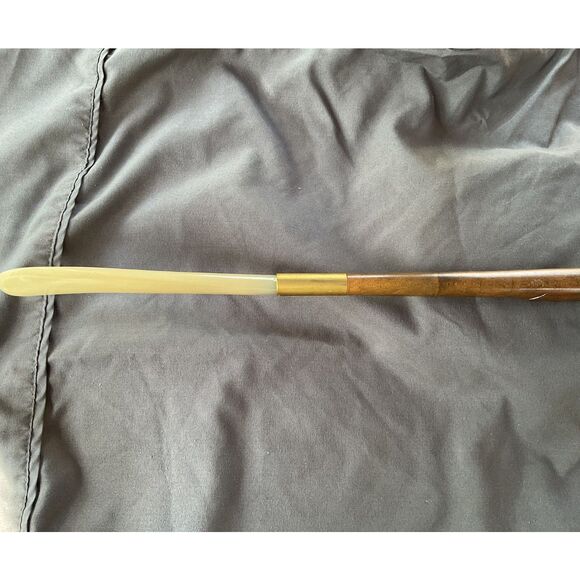 Vintage Hand Carved Shoehorn - Picture 5 of 10